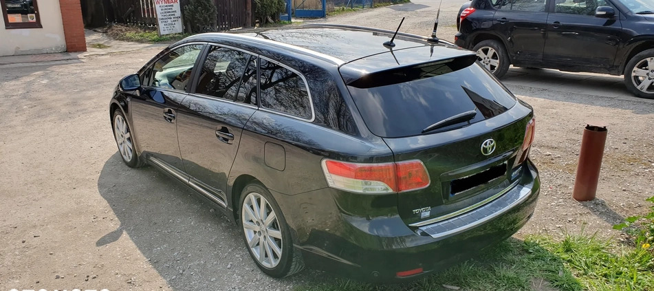 Toyota Avensis cena 27900 przebieg: 276000, rok produkcji 2009 z Myślenice małe 79